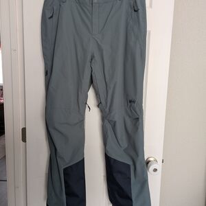 Ladies REI Ski Pants in Sage Green & Navy. NEW